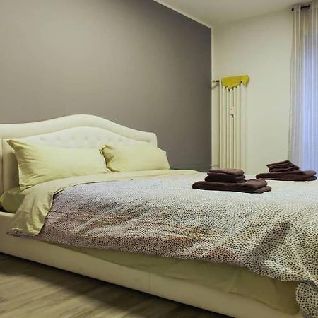 De Angeli District Apartment Milan Luaran gambar
