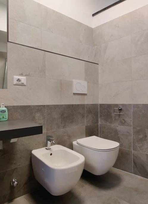 De Angeli District Apartment Milan Luaran gambar