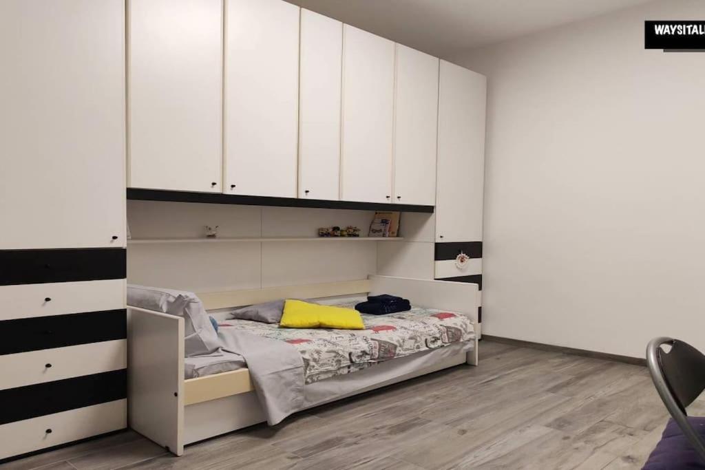 De Angeli District Apartment Milan Luaran gambar